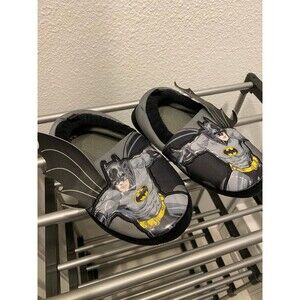 Batman boys slipper shoes size 11-12